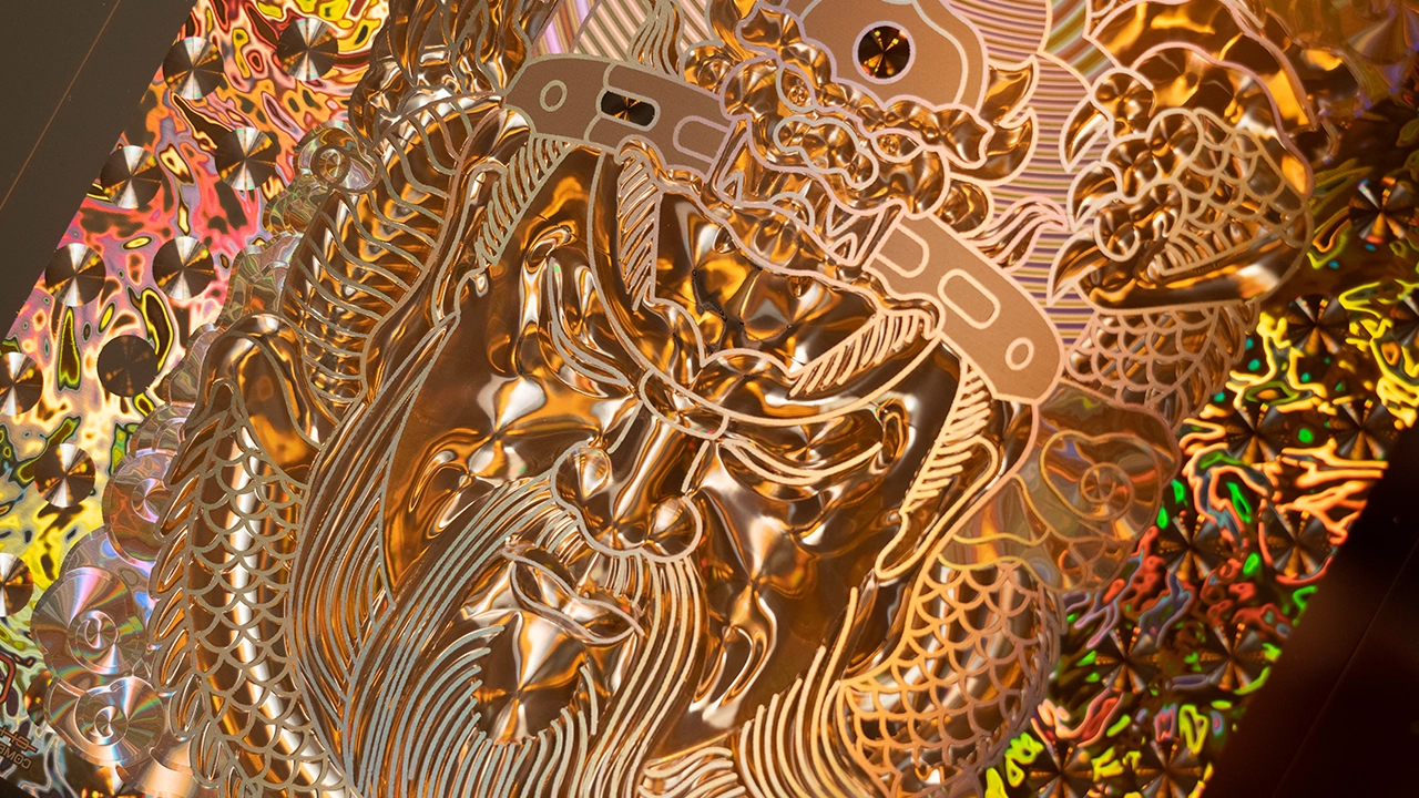 QR-Integrated Holographic Seal